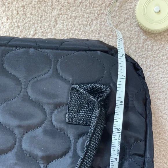 NWT Vince Camuto Lunch Bag - Picture 7 of 7